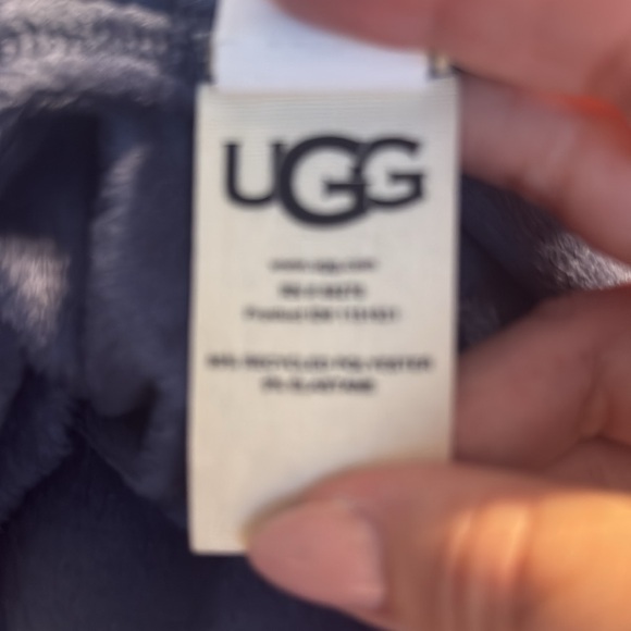 UGG Top Daisy Fleece  V-Neck Long Sleeve Lounge Top- Brand New With Tags - Picture 11 of 11
